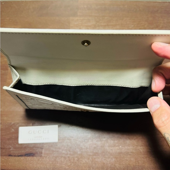 Gucci Wallet - Picture 8 of 10